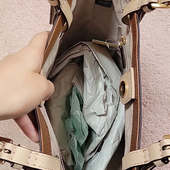 Michael Kors Jet Set Medium Tote Leather - Picture 10 of 14